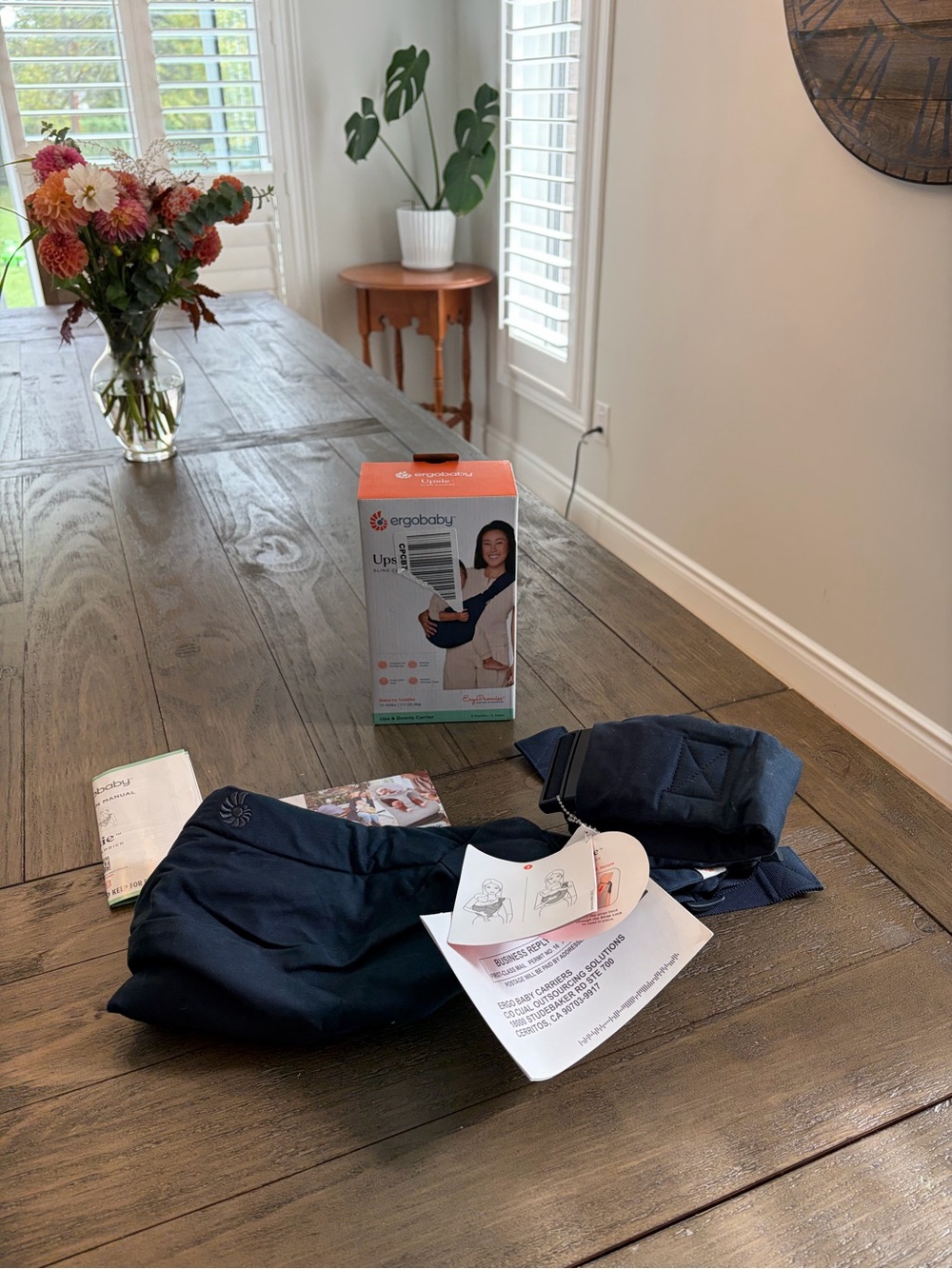 Ergobaby Upsie in Navy